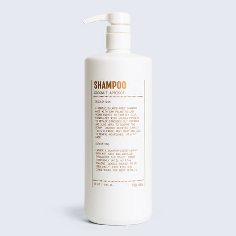 32oz shampoo bottle in coconut apricot scent