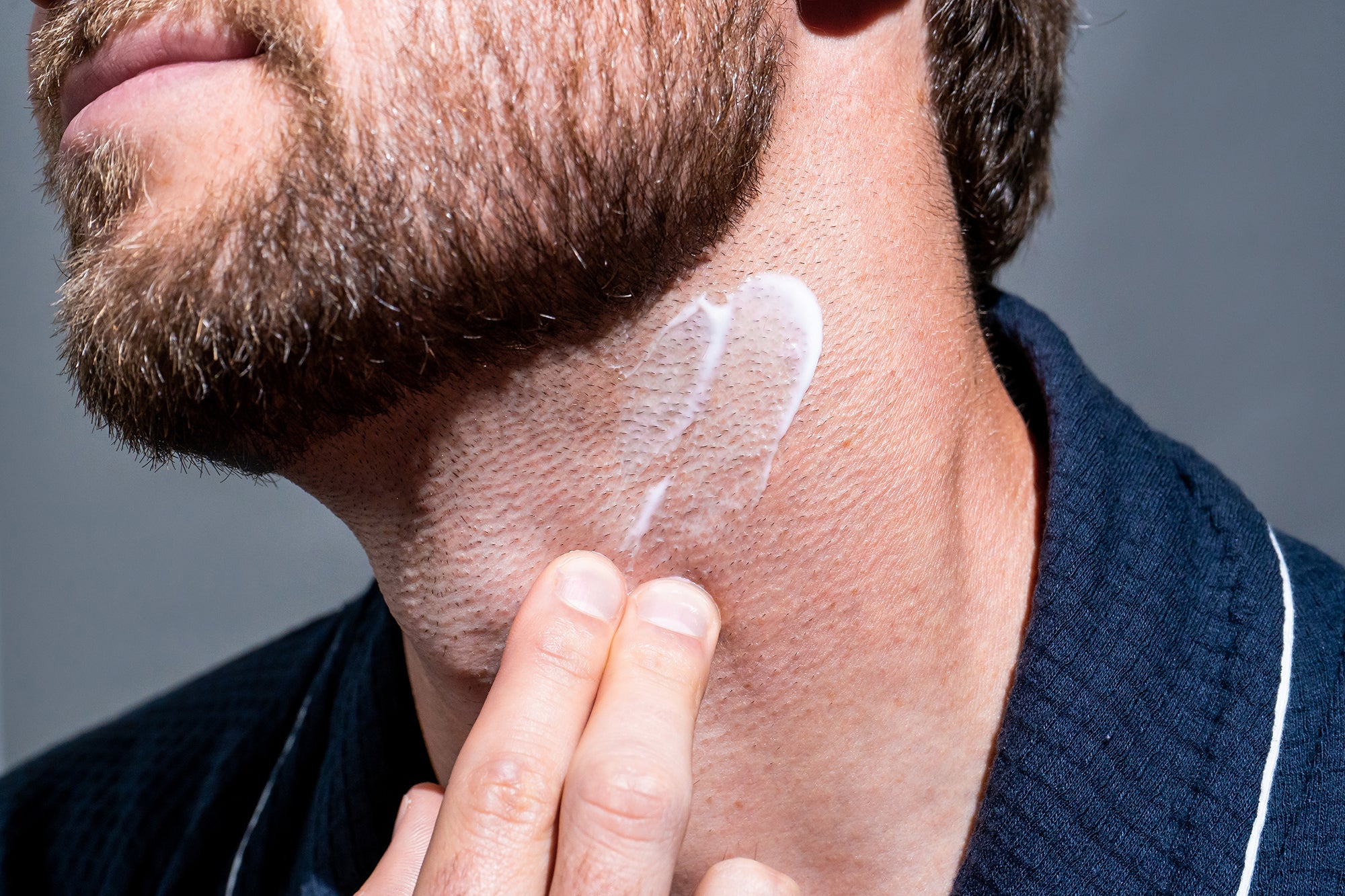 Blu Atlas Aftershave in Use